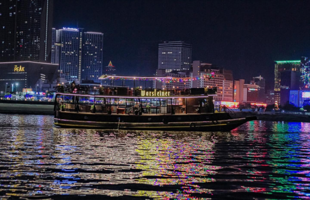Phnom Penh Sunset River Cruise with BBQ and Hotel Transfer